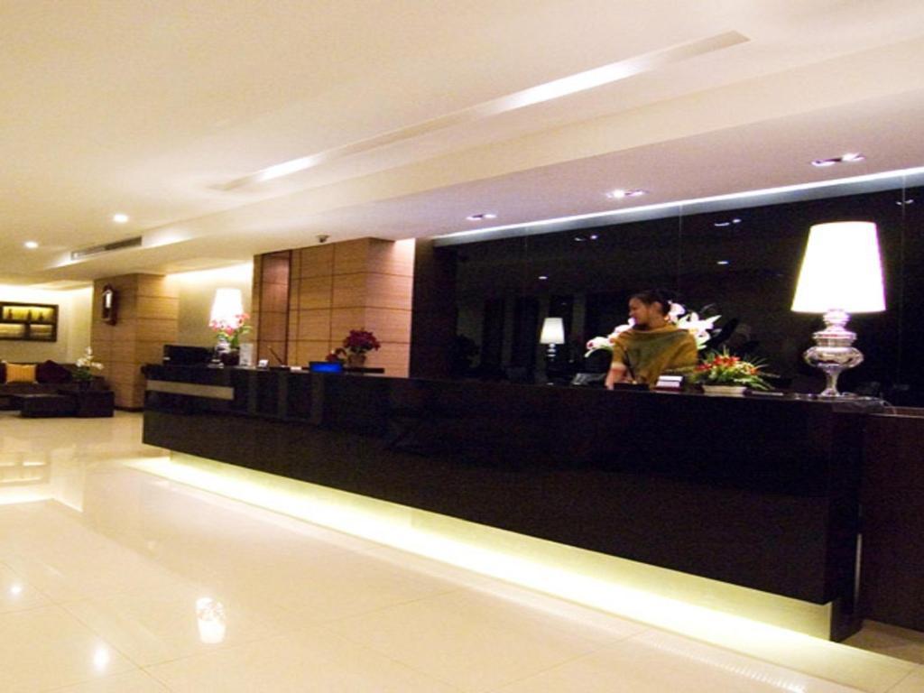 The Dawin Hotel Bangkok Esterno foto